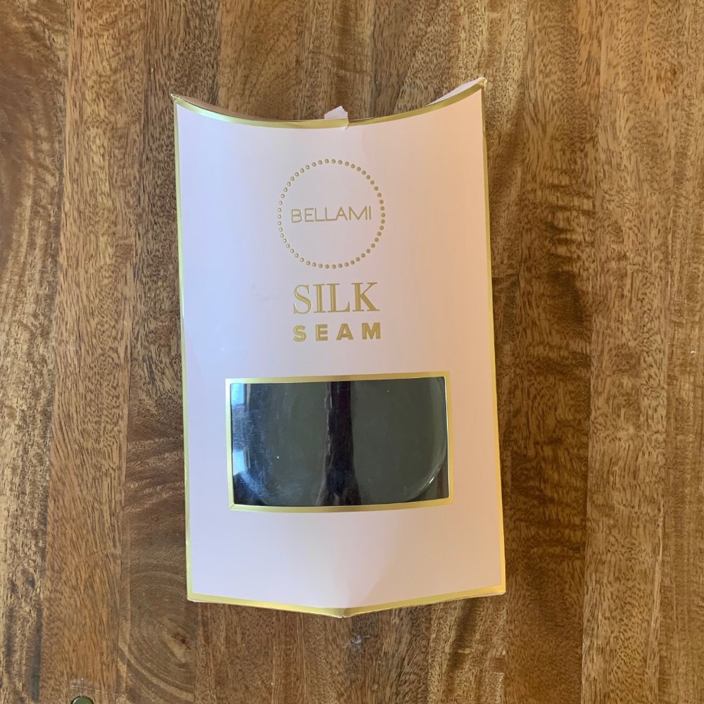 Bellami Silk Seam 16" 140g clip-in hair extensions, Dark Brown (2) – NEVER WORN